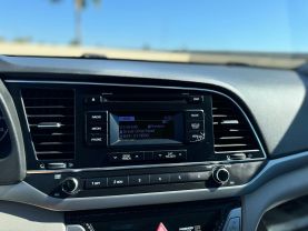 2017 HYUNDAI ELANTRA SEDAN 4-CYL, PZEV, 2.0 LITER SE SEDAN 4D