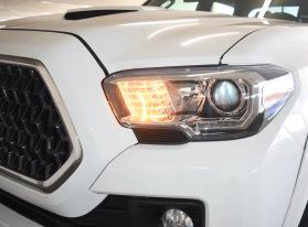 2019 TOYOTA TACOMA DOUBLE CAB PICKUP V6, 3.5 LITER TRD SPORT PICKUP 4D 6 FT