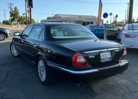 2005 JAGUAR XJ SEDAN V8, 4.2 LITER XJ VANDEN PLAS SEDAN 4D