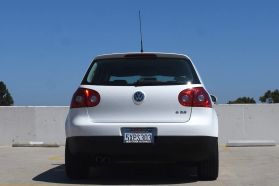 2007 VOLKSWAGEN RABBIT HATCHBACK 5-CYL, PZEV, 2.5 LITER HATCHBACK 4D