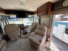 2003 WINNEBAGO ADVENTURER SERIES RV & CAMPERS - 31W WORKHORSE 