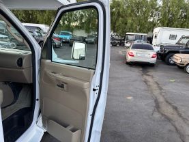 2007 FORD E450 SUPER DUTY CUTAWAY CUTAWAY V10, 6.8 LITER VAN CAB-CHASSIS 2D