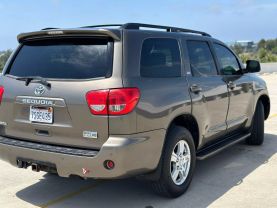 2008 TOYOTA SEQUOIA SUV V8, 5.7 LITER SR5 SPORT UTILITY 4D