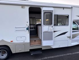 2007 FORD E450 SUPER DUTY CUTAWAY CUTAWAY V10, 6.8 LITER VAN CAB-CHASSIS 2D