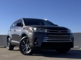 2019 TOYOTA HIGHLANDER SUV V6, 3.5 LITER XLE SPORT UTILITY 4D