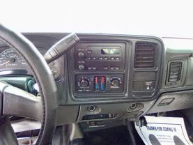 2006 CHEVROLET SILVERADO 3500 REGULAR CAB & CHASSIS CAB_CHASSIS V8, 6.6L TURBO DSL 137" W.B. 2D