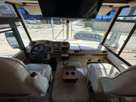 2003 WINNEBAGO ADVENTURER SERIES RV & CAMPERS - 31W WORKHORSE 
