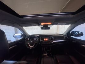 2019 TOYOTA HIGHLANDER SUV V6, 3.5 LITER XLE SPORT UTILITY 4D