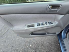 2004 TOYOTA CAMRY SEDAN 4-CYL, 2.4 LITER LE SEDAN 4D