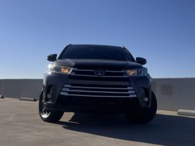 2019 TOYOTA HIGHLANDER SUV V6, 3.5 LITER XLE SPORT UTILITY 4D