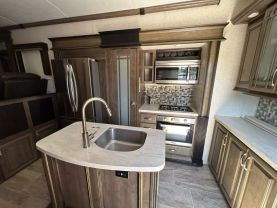 2018 KEYSTONE RV MONTANA FIFTH WHEEL RV & CAMPERS - 3791RD