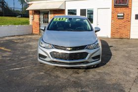 2018 Chevrolet Cruze - Image 11
