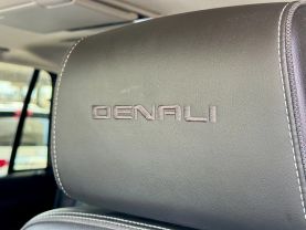 2017 GMC YUKON SUV V8, ECOTEC3, 6.2 LITER DENALI SPORT UTILITY 4D