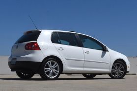 2007 VOLKSWAGEN RABBIT HATCHBACK 5-CYL, PZEV, 2.5 LITER HATCHBACK 4D