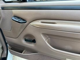 1996 FORD BRONCO SUV V8, 5.8 LITER SPORT UTILITY 2D