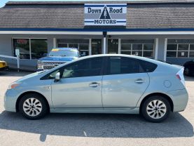 2014 TOYOTA PRIUS PLUG-IN HYBRID