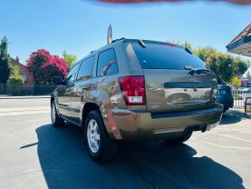 2009 JEEP GRAND CHEROKEE SUV V6, 3.7 LITER LAREDO SPORT UTILITY 4D