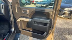 2015 Chevrolet Silverado 1500 Crew Cab - Image 19