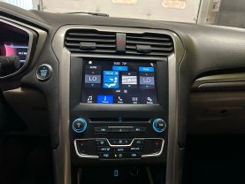 2017 FORD FUSION SEDAN 4-CYL, 2.5 LITER SE SEDAN 4D