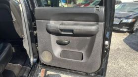 2011 Chevrolet Silverado 3500 Hd Crew Cab - Image 21