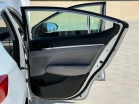 2017 HYUNDAI ELANTRA SEDAN 4-CYL, PZEV, 2.0 LITER SE SEDAN 4D