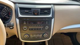 2016 Nissan Altima - Image 32