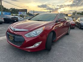 Used 2013 HYUNDAI SONATA SEDAN 4-CYL, HYBRID, 2.4 LITER HYBRID LIMITED SEDAN 4D - LA Auto Star located in Virginia Beach, VA