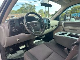 Used 2013 GMC SIERRA 1500 CREW CAB PICKUP V8, FLEX FUEL, 5.3 LITER WORK TRUCK PICKUP 4D 5 3/4 FT - LA Auto Star located in Virginia Beach, VA