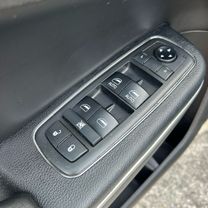 2019 CHRYSLER 300 SEDAN V6, 3.6 LITER 300S SEDAN 4D