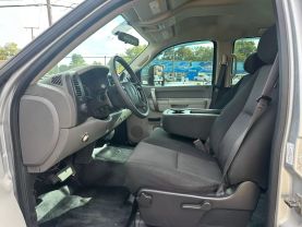 Used 2013 GMC SIERRA 1500 CREW CAB PICKUP V8, FLEX FUEL, 5.3 LITER WORK TRUCK PICKUP 4D 5 3/4 FT - LA Auto Star located in Virginia Beach, VA