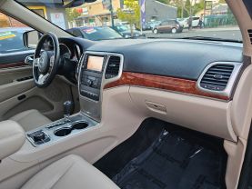 2013 JEEP GRAND CHEROKEE SUV V6, FLEX FUEL, 3.6 LITER LIMITED SPORT UTILITY 4D