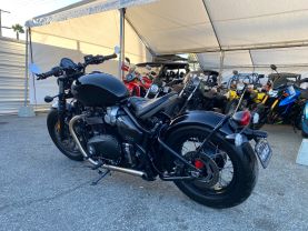 2023 TRIUMPH BONNEVILLE BOBBER CRUISER 2CYL. -