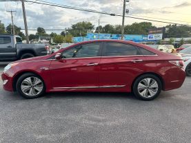Used 2013 HYUNDAI SONATA SEDAN 4-CYL, HYBRID, 2.4 LITER HYBRID LIMITED SEDAN 4D - LA Auto Star located in Virginia Beach, VA