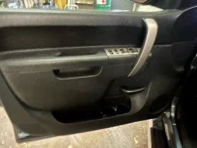 2010 CHEVROLET SILVERADO 1500 CREW CAB PICKUP V8, FLEX FUEL, 5.3 LITER LT PICKUP 4D 5 3/4 FT