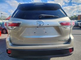 2016 TOYOTA HIGHLANDER
