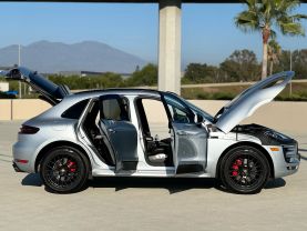 2017 PORSCHE MACAN SUV V6, TWIN TURBO, 3.0 LITER GTS SPORT UTILITY 4D