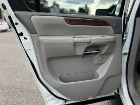 2010 NISSAN ARMADA SUV V8, 5.6 LITER PLATINUM SPORT UTILITY 4D