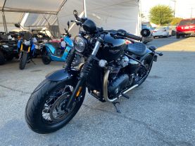 2023 TRIUMPH BONNEVILLE BOBBER CRUISER 2CYL. -