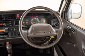 1994 TOYOTA HIACE VAN 3L DX