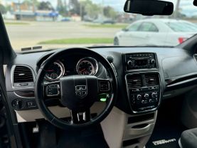 2016 DODGE GRAND CARAVAN PASSENGER PASSENGER V6, FLEX FUEL, 3.6 LITER SE MINIVAN 4D