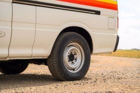 1994 TOYOTA HIACE VAN 3L DX