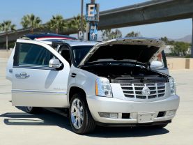 2011 CADILLAC ESCALADE SUV V8, FLEX FUEL, 6.2 LITER SPORT UTILITY 4D