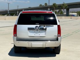 2011 CADILLAC ESCALADE SUV V8, FLEX FUEL, 6.2 LITER SPORT UTILITY 4D