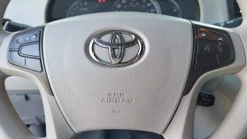 2011 Toyota Sienna Le Minivan 4d - Image 11