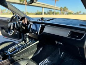 2017 PORSCHE MACAN SUV V6, TWIN TURBO, 3.0 LITER GTS SPORT UTILITY 4D