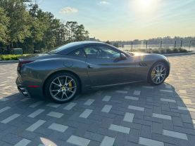 2010 FERRARI CALIFORNIA CONVERTIBLE V8, 4.3 LITER CONVERTIBLE 2D
