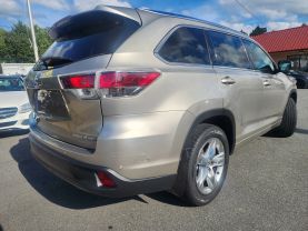 2016 TOYOTA HIGHLANDER