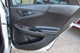 2020 Chevrolet Malibu - Image 21