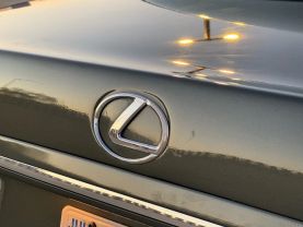 2004 LEXUS LS SEDAN V8, 4.3 LITER LS 430 SEDAN 4D