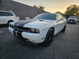 2013 DODGE CHALLENGER COUPE V6, 3.6 LITER SXT COUPE 2D